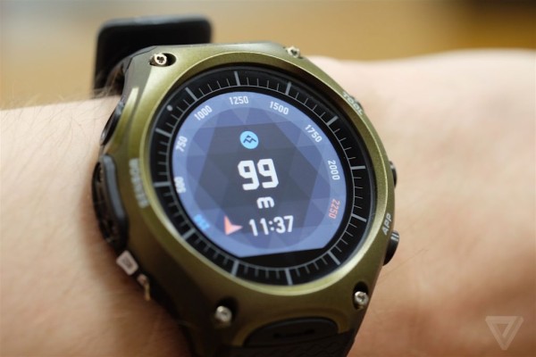 casio-debuta-primer-smartwatch-android-wear-3